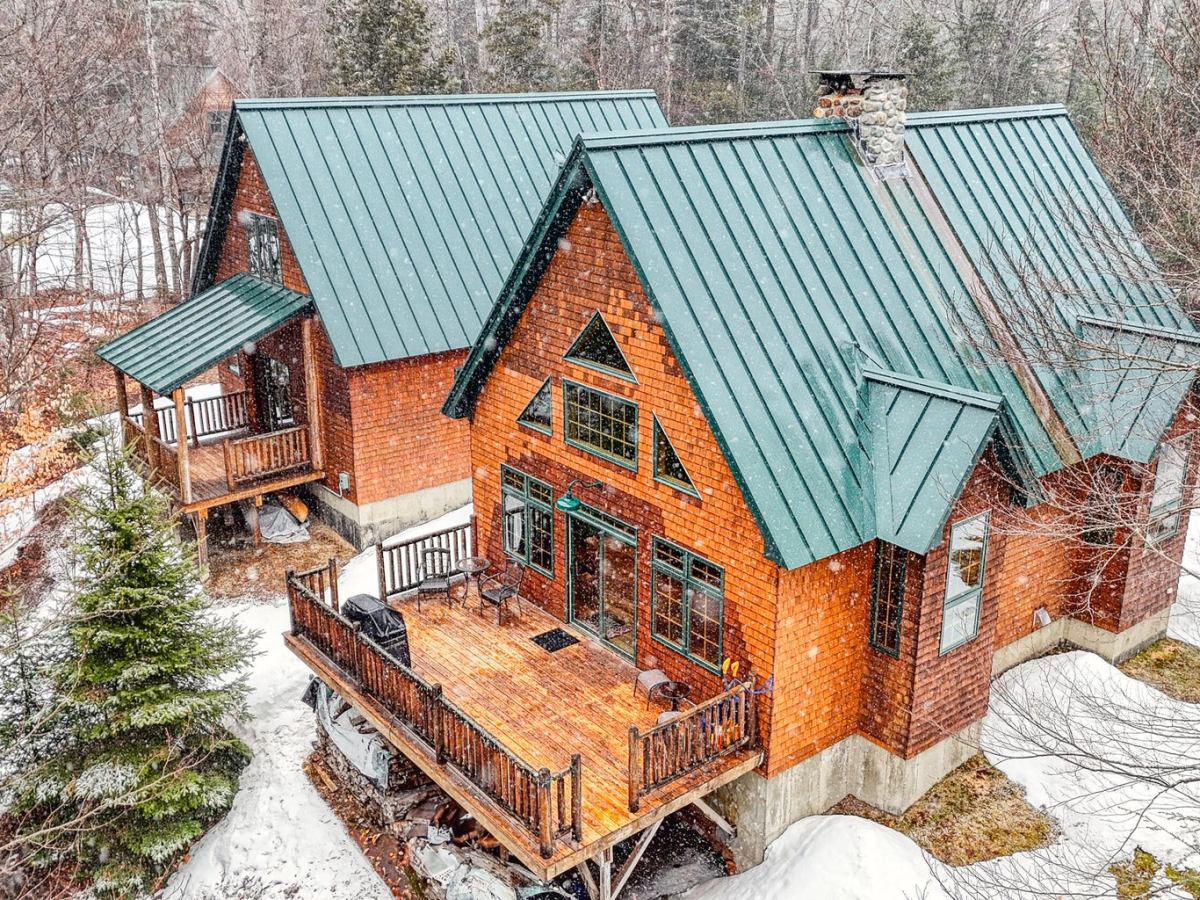 25 Iron Bridge Road, Kingfield, ME&nbsp;04947